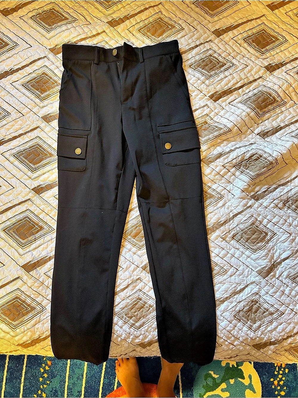 Halara Cargo Pants in Black Size XS Like New